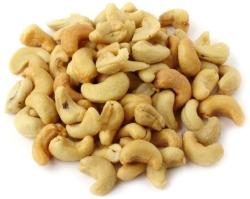 GymBeam Orechy keu 1000g 1